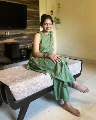 Narnaund Call Girls